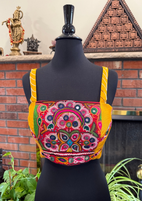 Yellow Sleeveless Gamthi Blouse